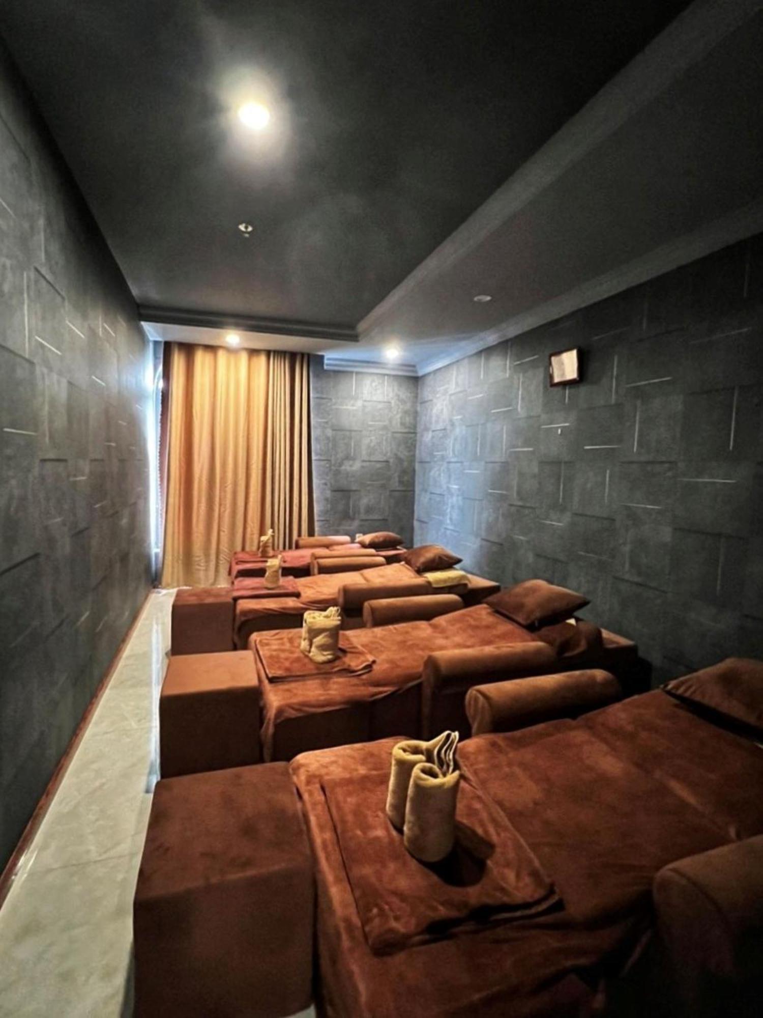 K Hotel Sauna And Massage Da Nang Exteriör bild