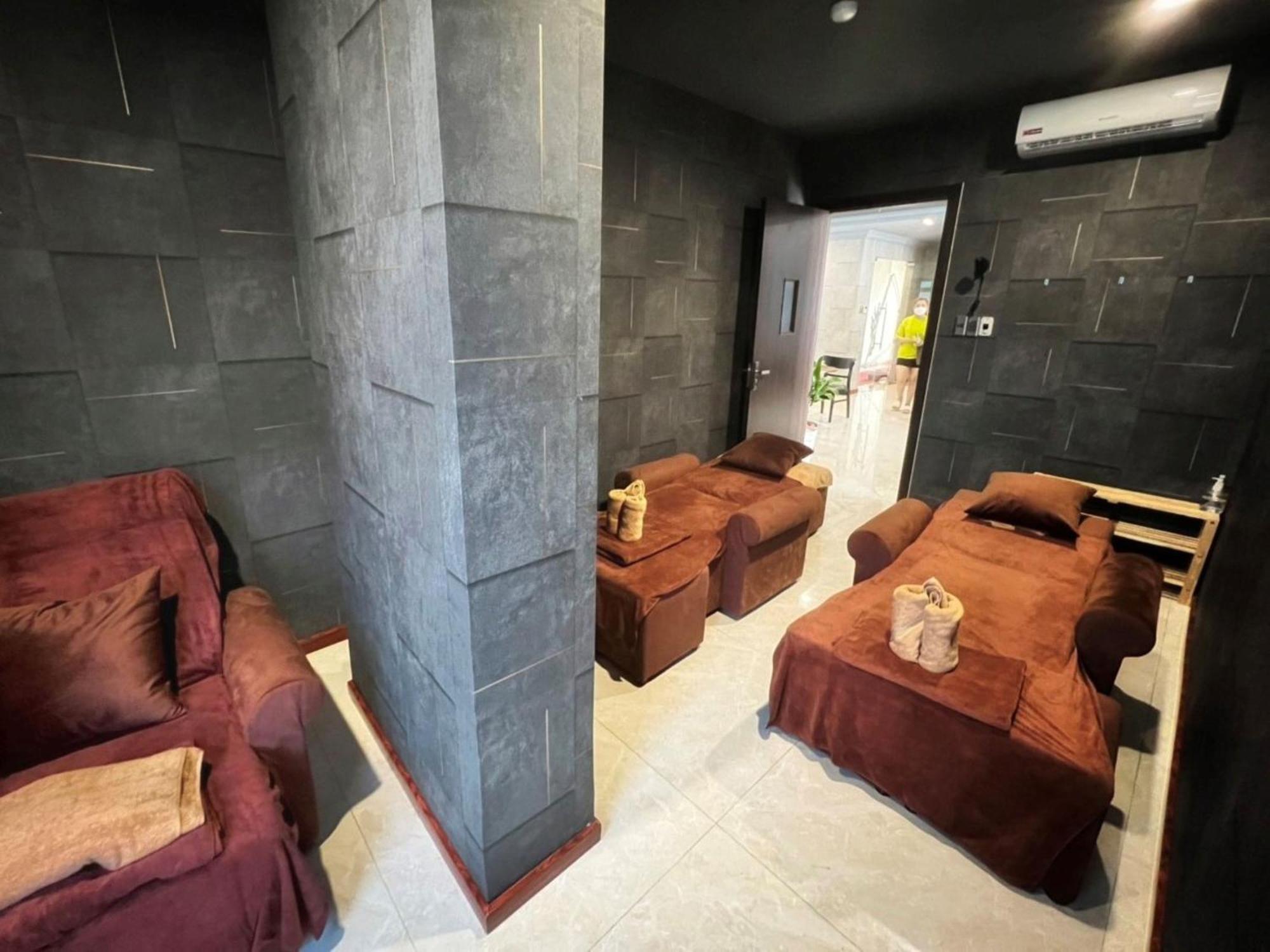 K Hotel Sauna And Massage Da Nang Exteriör bild